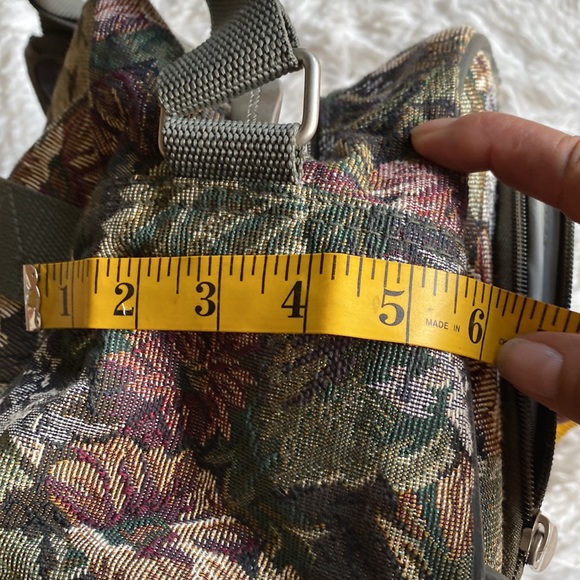 New under the seat tapestry floral carry on  bag - Picture 10 of 12